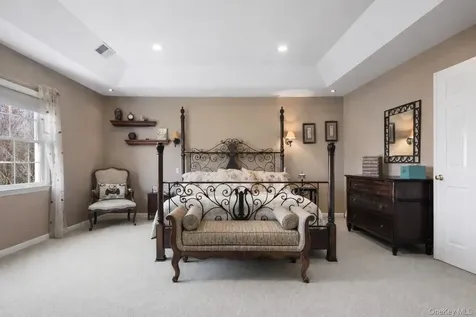 6 Bassett Court Baldwin Place NY 10505