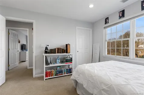6 Bassett Court Baldwin Place NY 10505