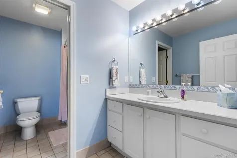 6 Bassett Court Baldwin Place NY 10505