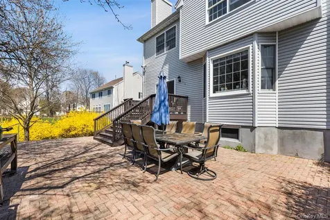6 Bassett Court Baldwin Place NY 10505
