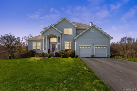 6 Bassett Court Baldwin Place NY 10505
