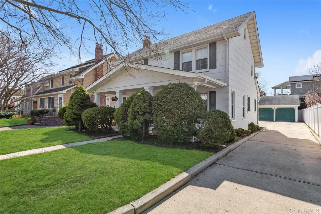 2530 Parkview Place Baldwin NY 11510