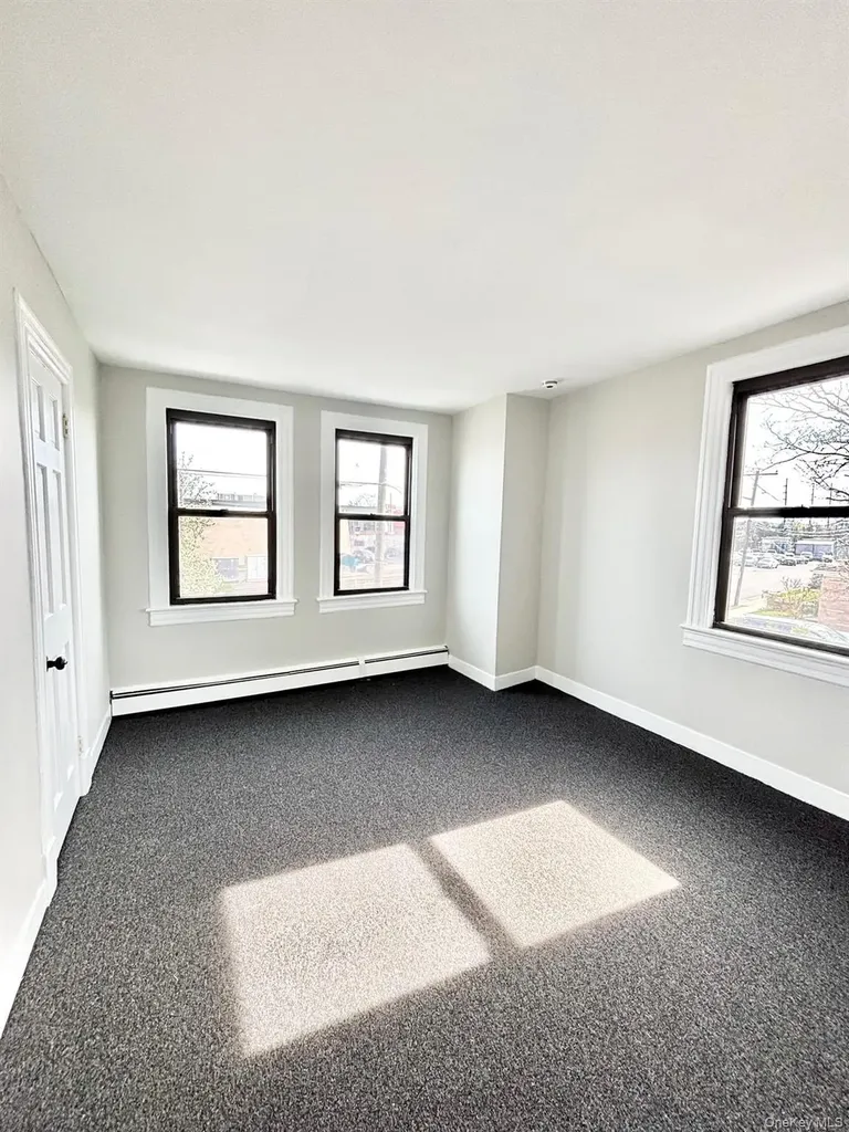 203 Washington Avenue Cedarhurst NY 11516
