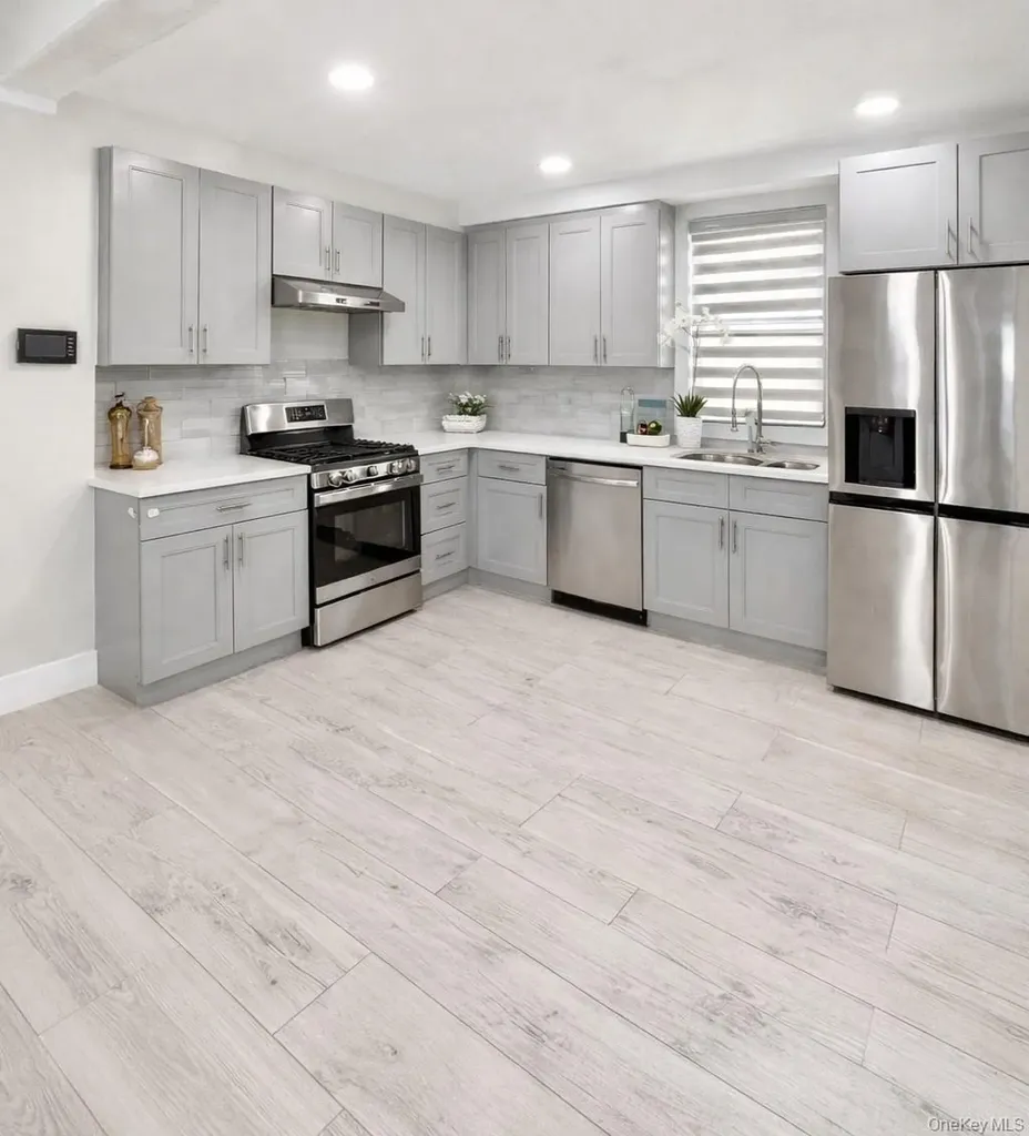 203 Washington Avenue Cedarhurst NY 11516