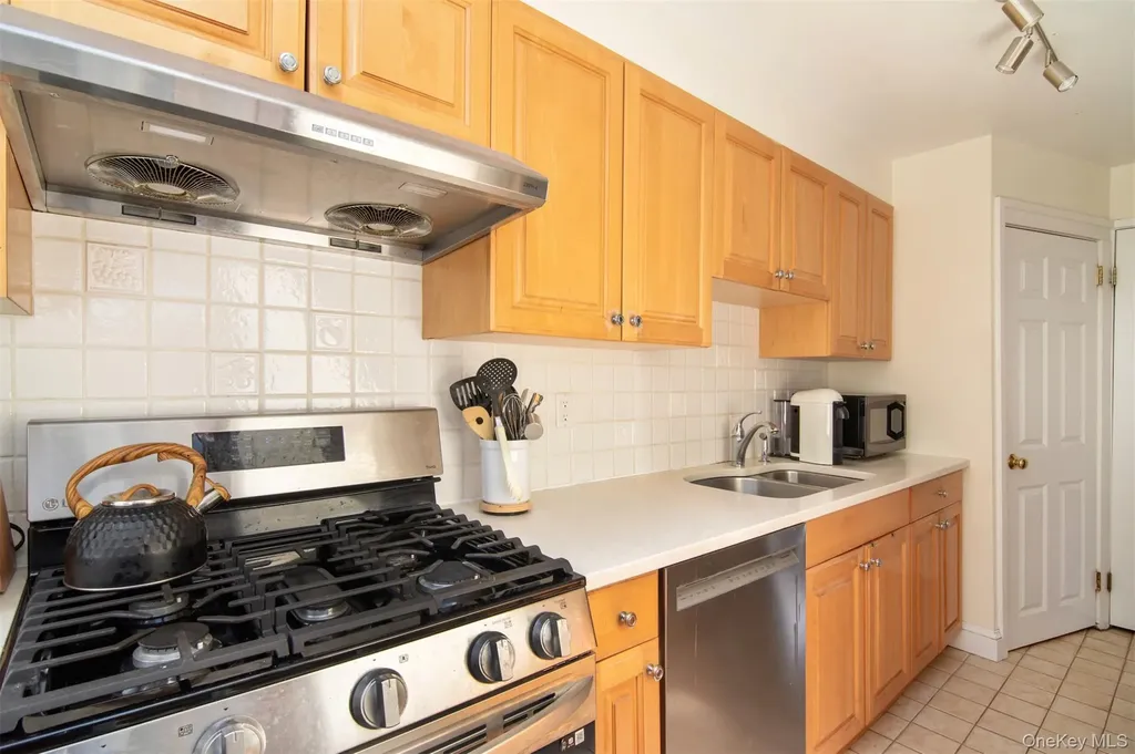 74 Kensington Road Bronxville NY 10708