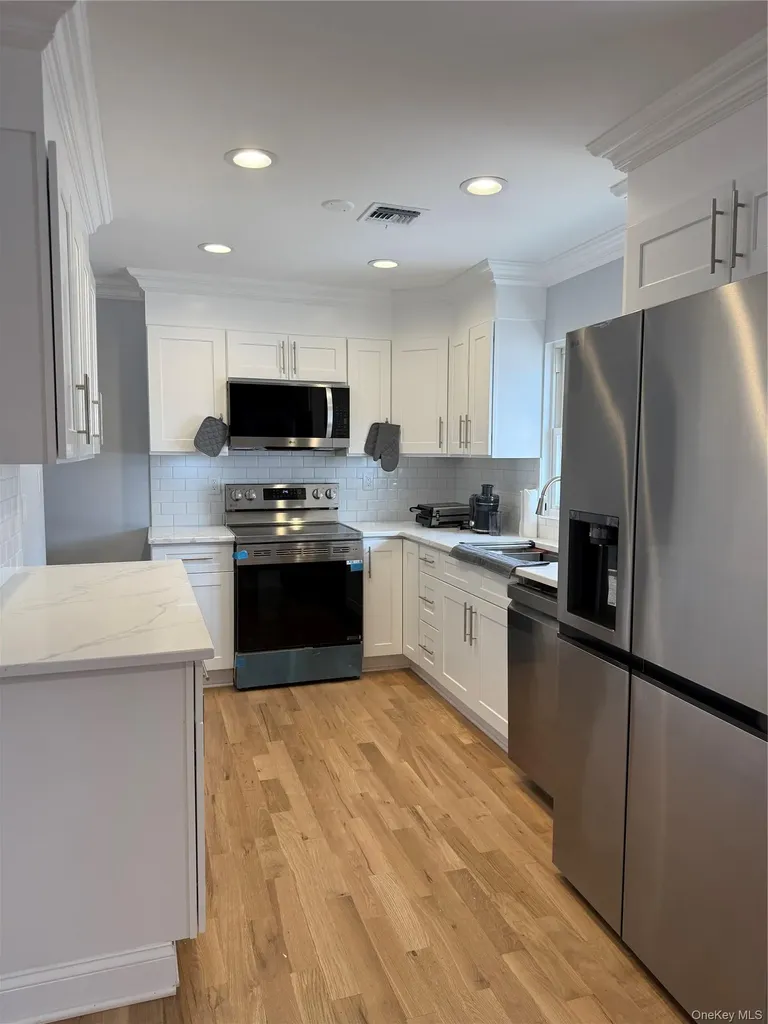 165 Lynbrook Drive Mastic Beach NY 11951