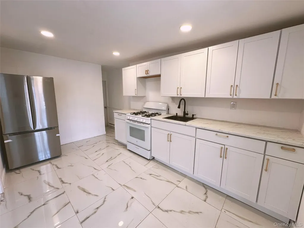 146 Rt-284 Westtown NY 10998