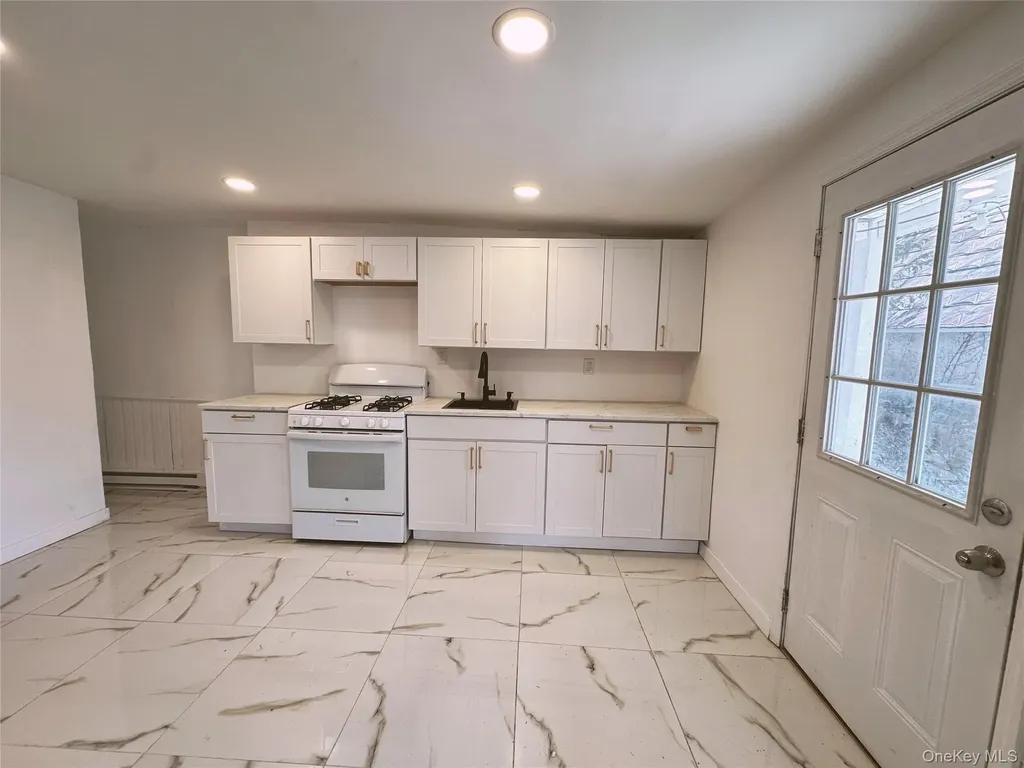146 Rt-284 Westtown NY 10998