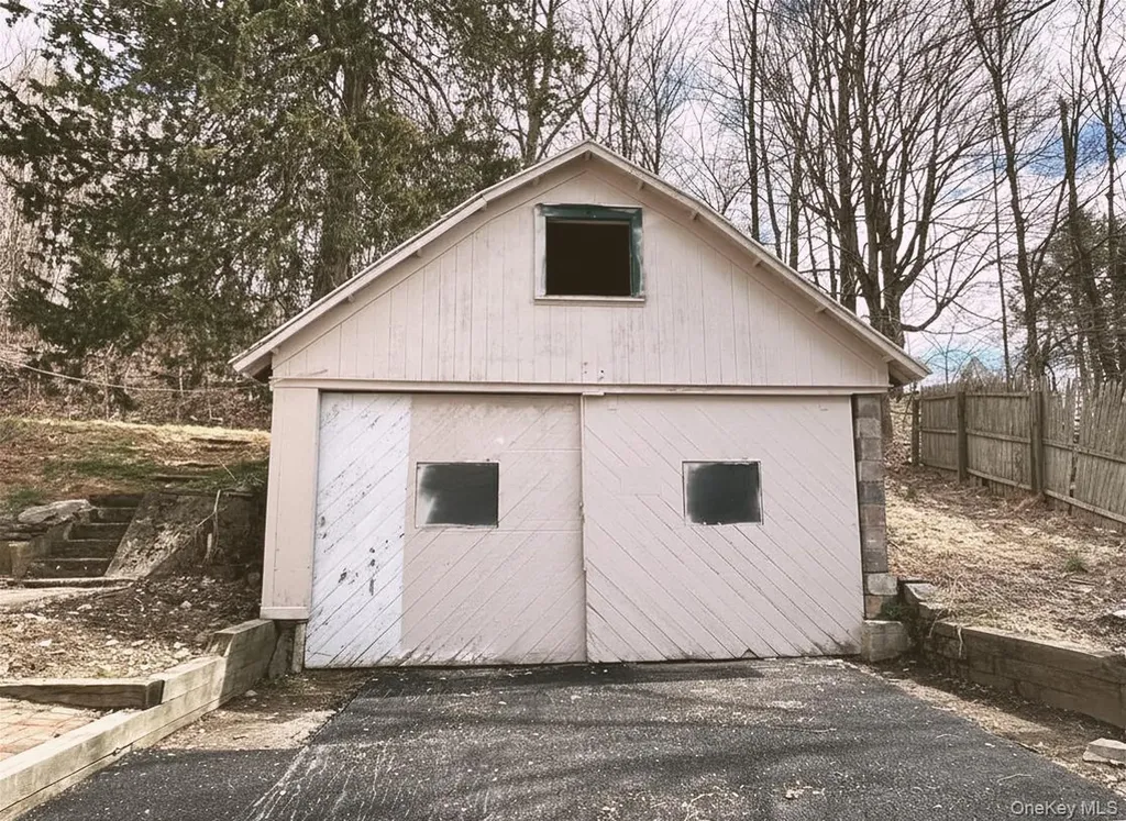 146 Rt-284 Westtown NY 10998