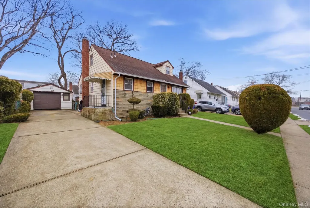 112 Judith Lane Valley Stream NY 11580