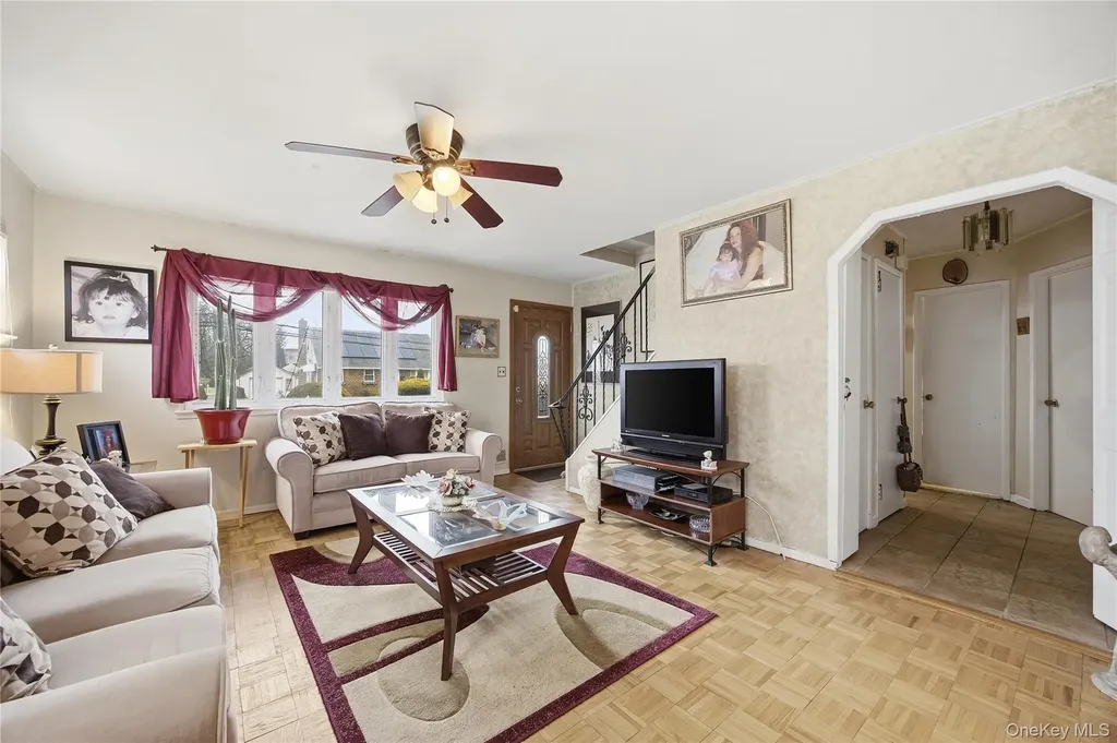 112 Judith Lane Valley Stream NY 11580