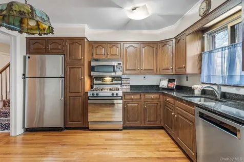 213-06 Richland Avenue Oakland Gardens NY 11364