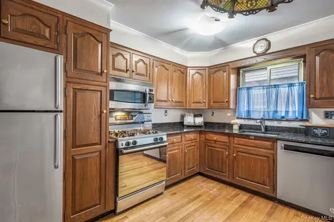 213-06 Richland Avenue Oakland Gardens NY 11364