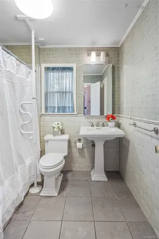 213-06 Richland Avenue Oakland Gardens NY 11364