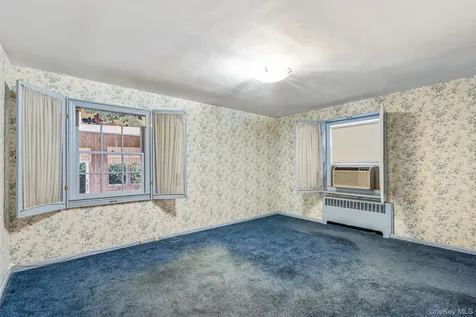 213-06 Richland Avenue Oakland Gardens NY 11364