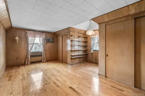 213-06 Richland Avenue Oakland Gardens NY 11364