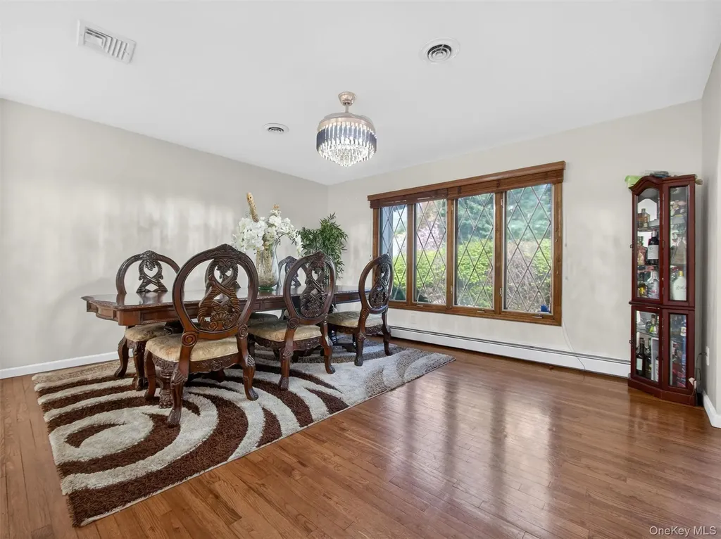 7 Bell Court Suffern NY 10901
