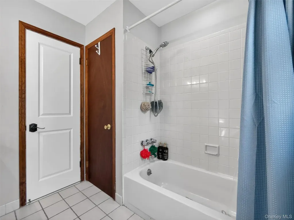 7 Bell Court Suffern NY 10901