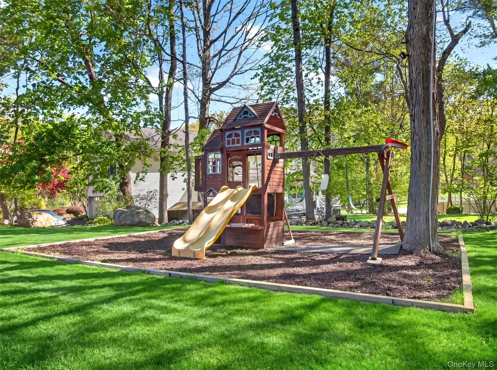 7 Bell Court Suffern NY 10901