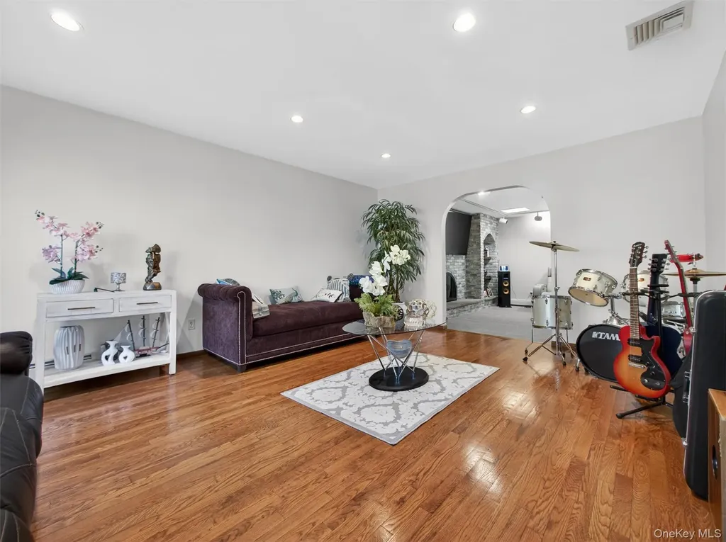 7 Bell Court Suffern NY 10901