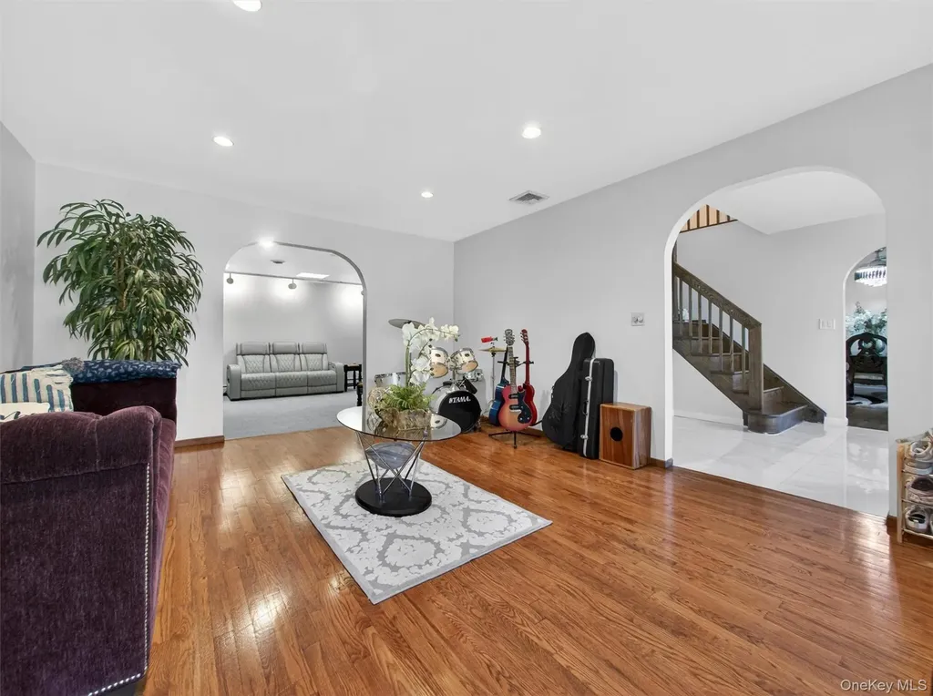 7 Bell Court Suffern NY 10901