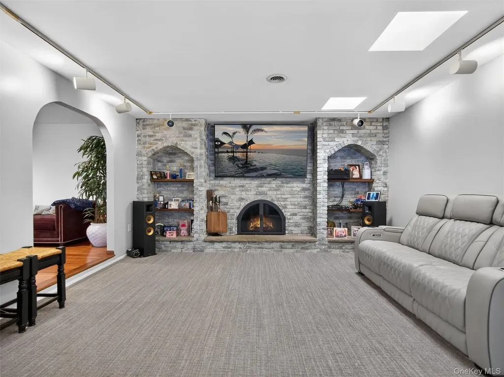 7 Bell Court Suffern NY 10901