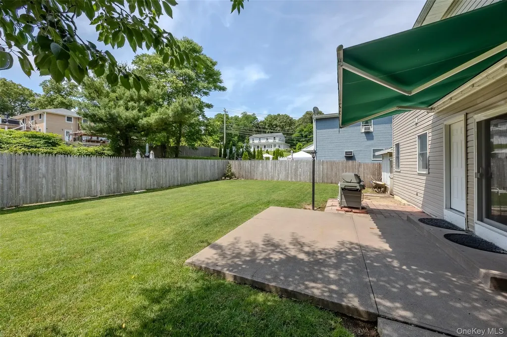 4 Awixa Place Selden NY 11784