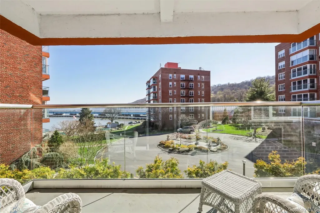 2 Salisbury Point Nyack NY 10960