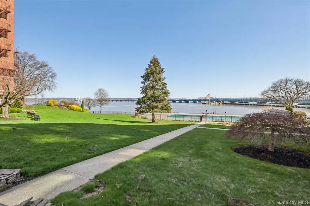 2 Salisbury Point Nyack NY 10960