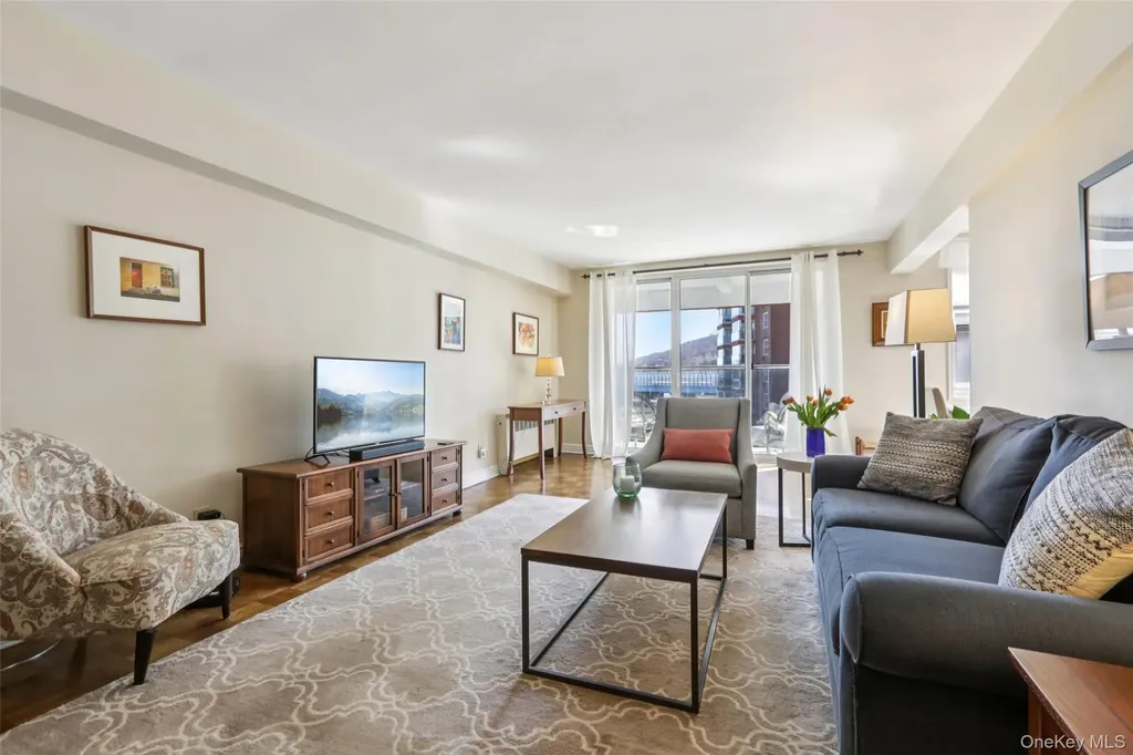 2 Salisbury Point Nyack NY 10960