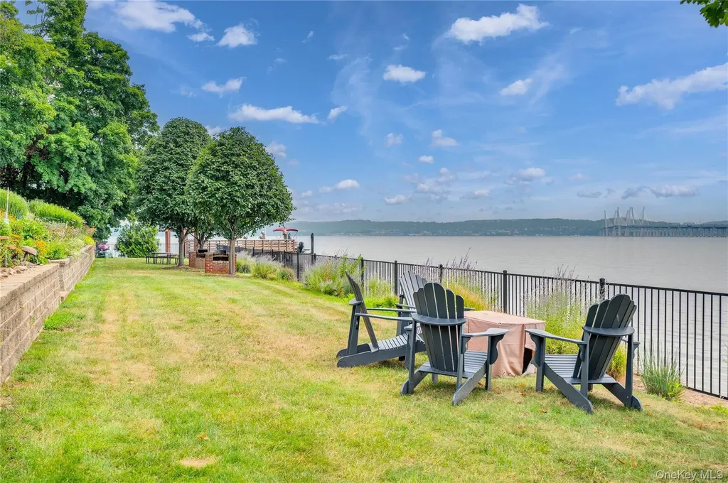 2 Salisbury Point Nyack NY 10960