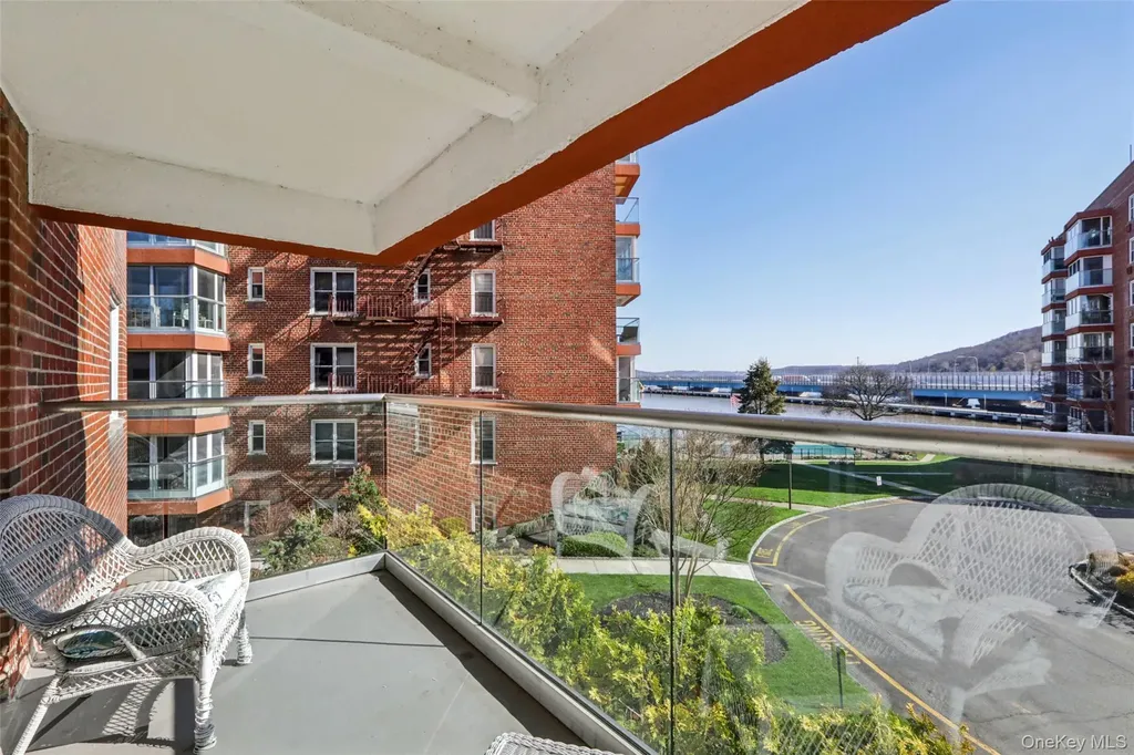 2 Salisbury Point Nyack NY 10960