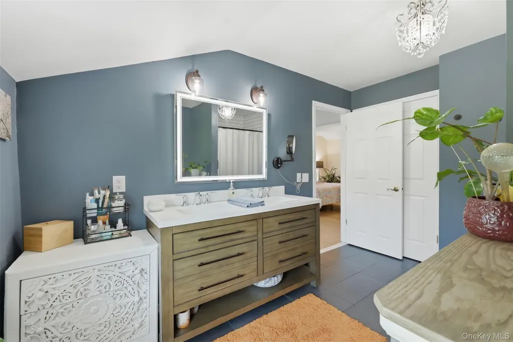 1 Lira Street Wallkill NY 12589