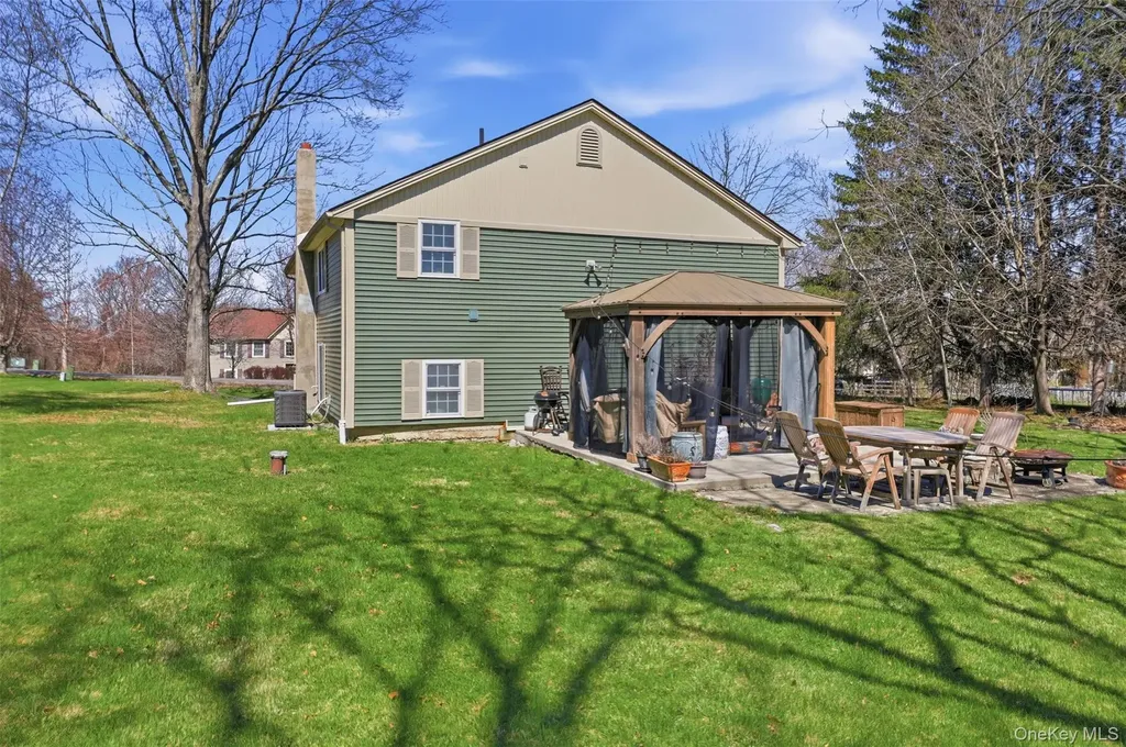 1 Lira Street Wallkill NY 12589
