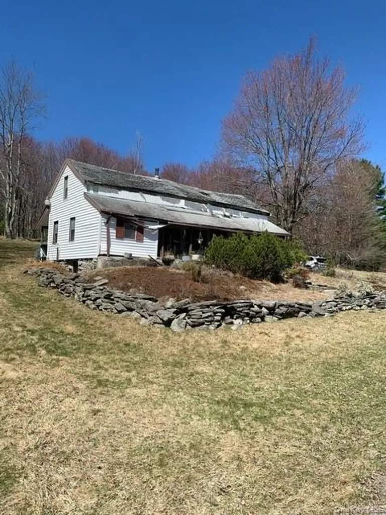 255 Wild Turnpike Rock Hill NY 12775