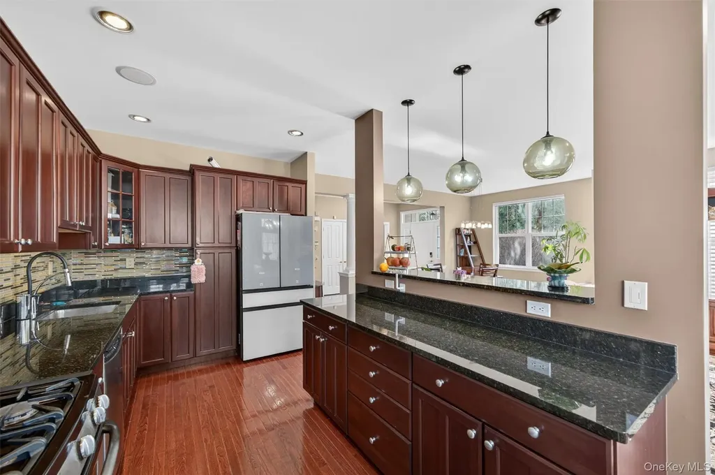 38 Putters Way Middletown NY 10940