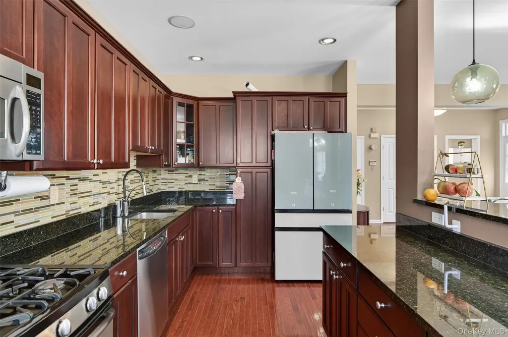 38 Putters Way Middletown NY 10940