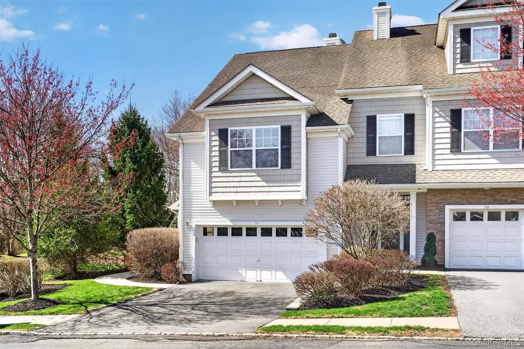 38 Putters Way Middletown NY 10940