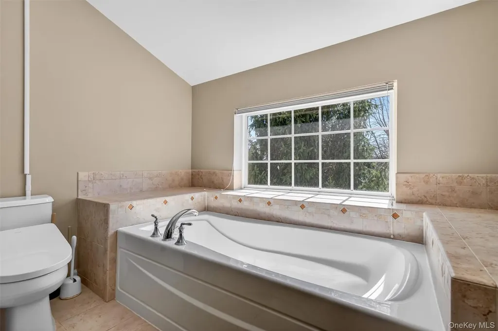 38 Putters Way Middletown NY 10940