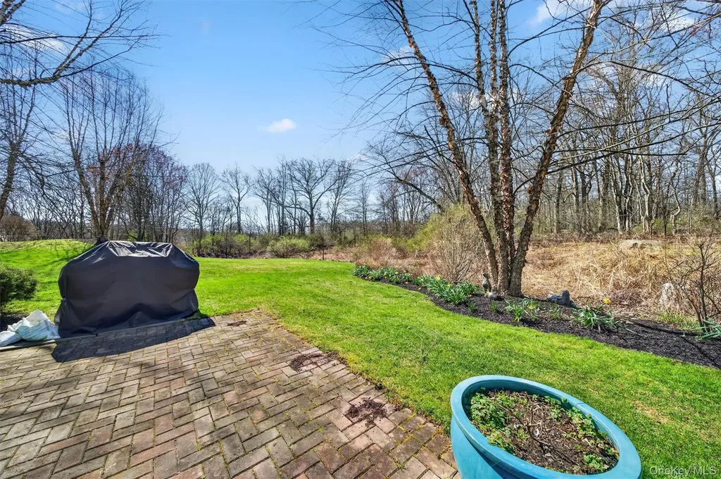 38 Putters Way Middletown NY 10940