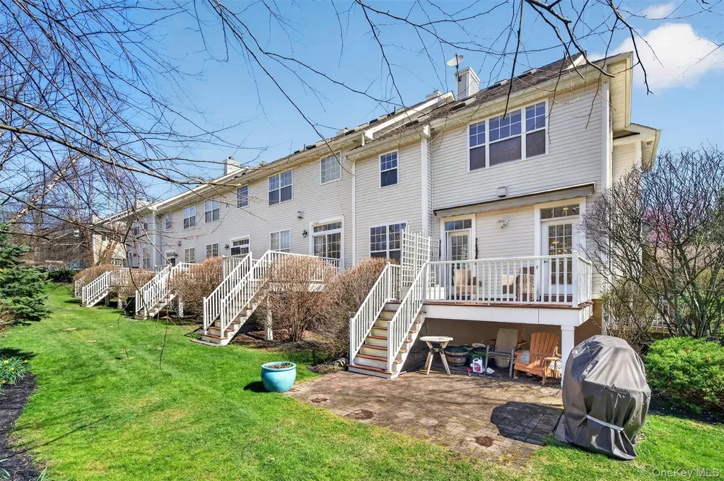 38 Putters Way Middletown NY 10940