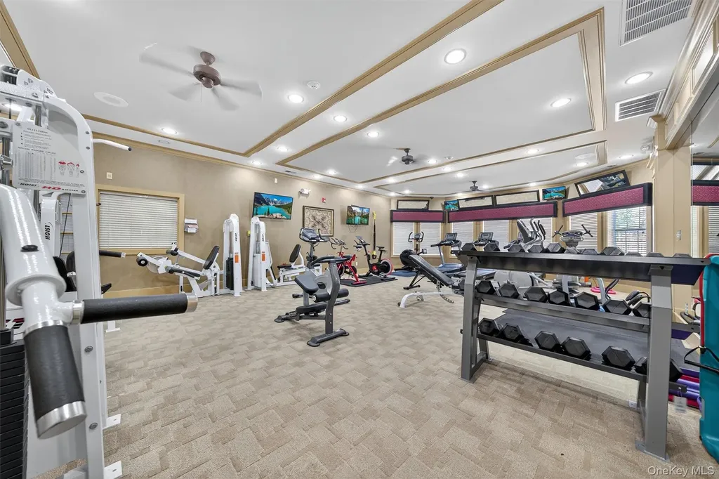 38 Putters Way Middletown NY 10940
