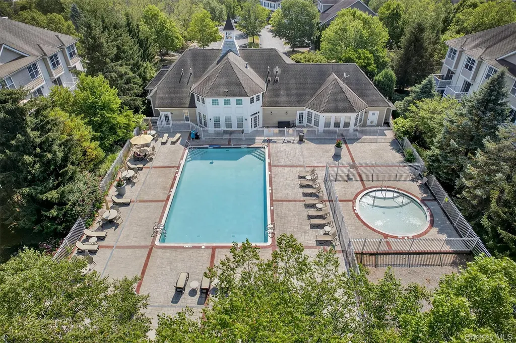 38 Putters Way Middletown NY 10940