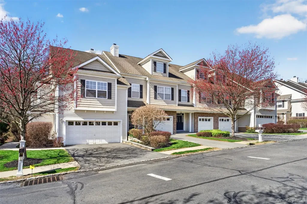 38 Putters Way Middletown NY 10940