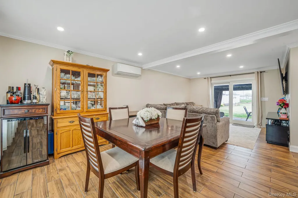 9 Copper Lane Levittown NY 11756