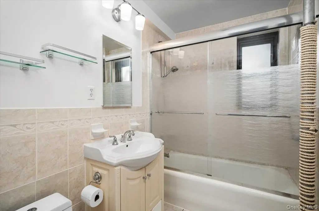 412 Munro Avenue Mamaroneck NY 10543