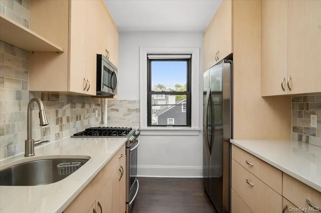 412 Munro Avenue Mamaroneck NY 10543