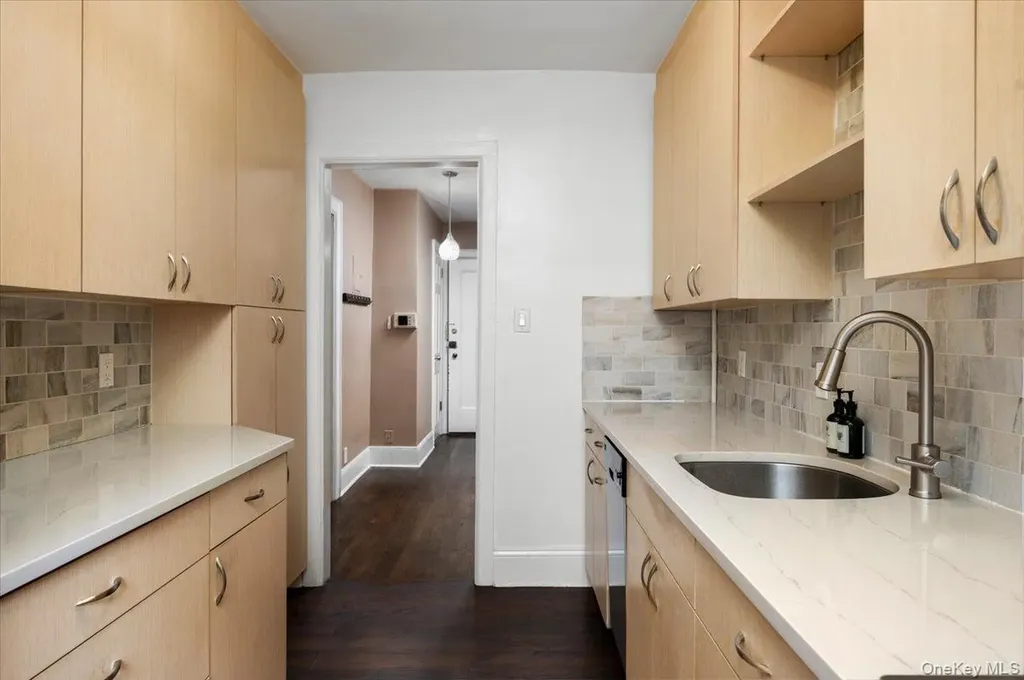 412 Munro Avenue Mamaroneck NY 10543