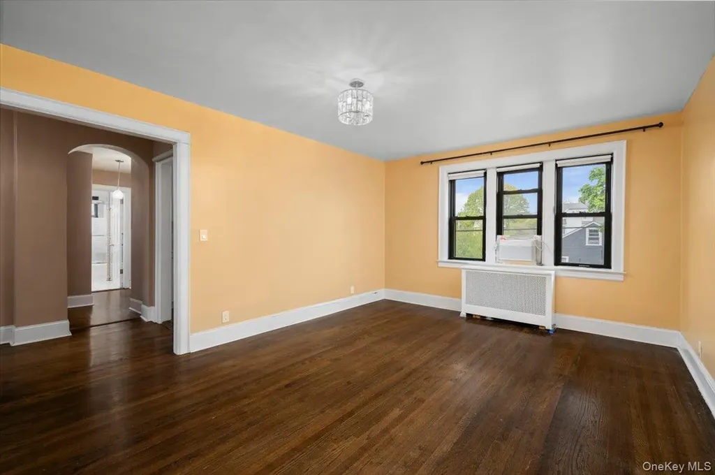 412 Munro Avenue Mamaroneck NY 10543