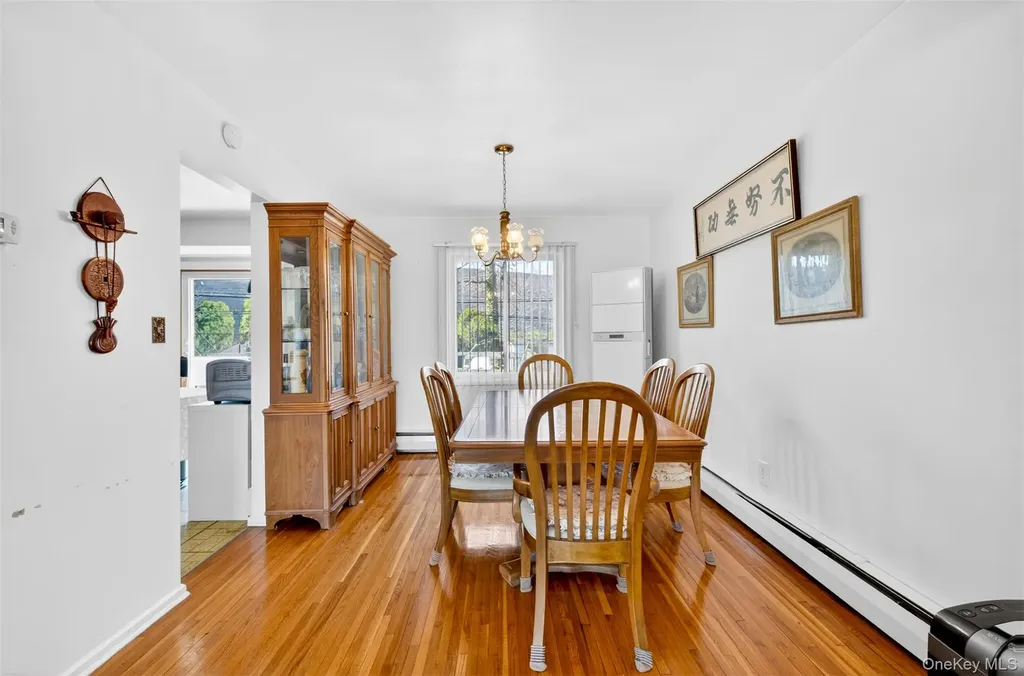 42 Edna Drive Syosset NY 11791